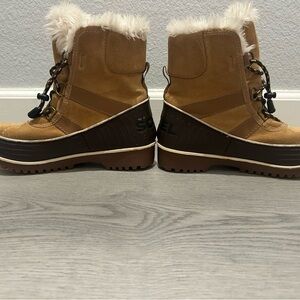 Sorel children’s Tan Winter Boots size 3